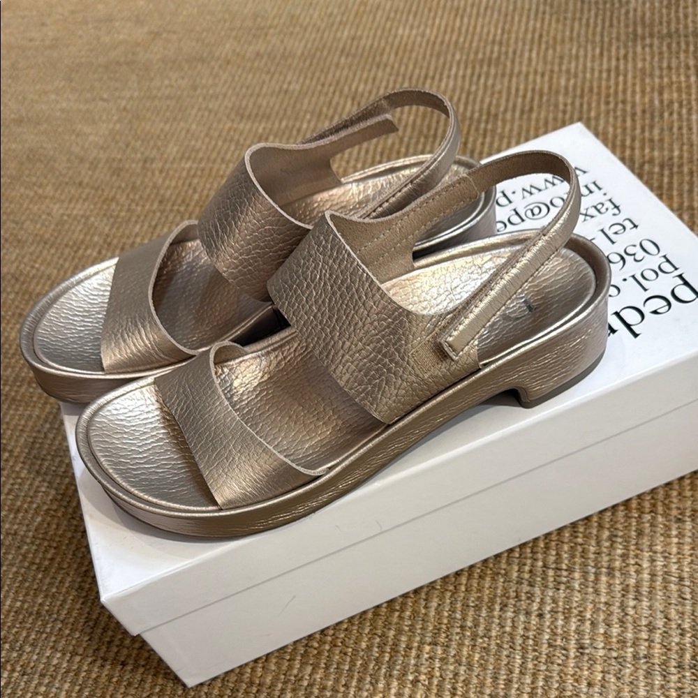Pedro Garcia Lory. Size 37.5. NWT